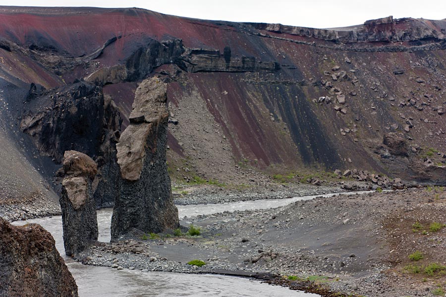 Karl og Kerling, Iceland