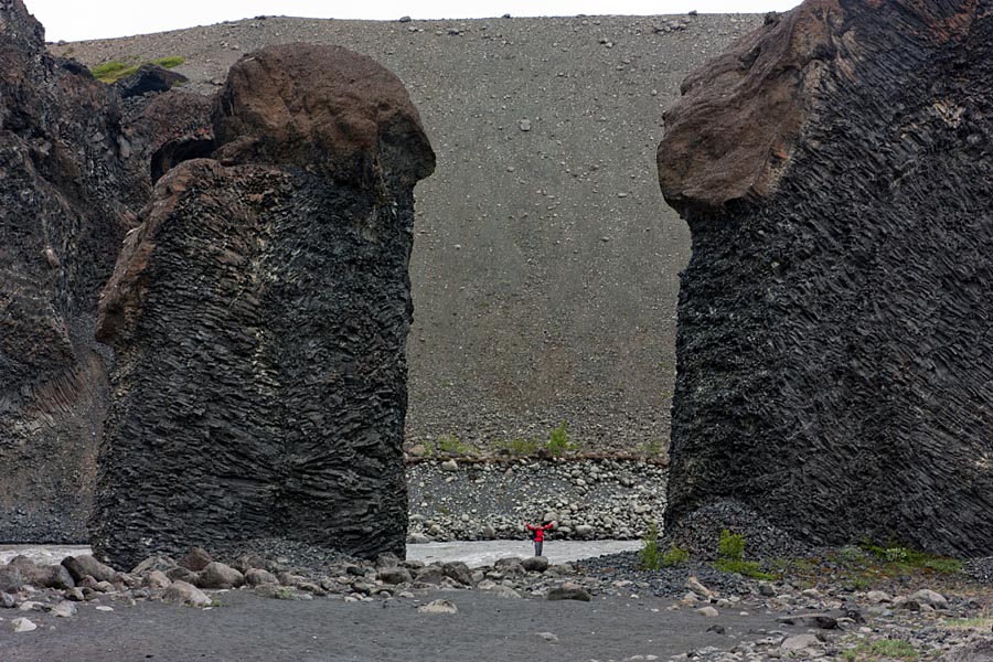 Karl og Kerling, Iceland